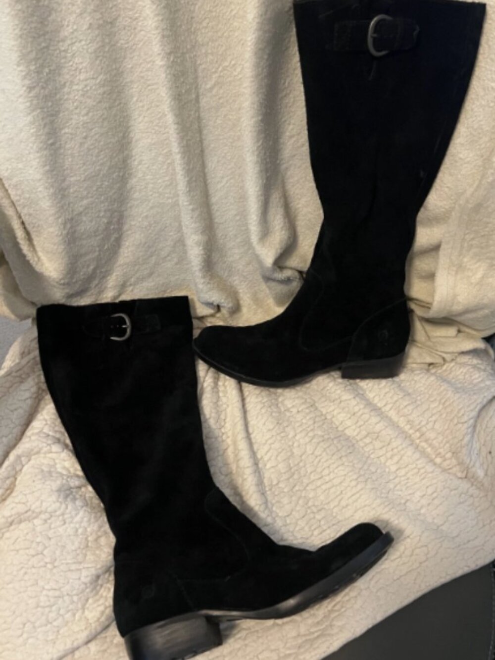 Born Women BLACK Tall Suede Boots 8.5 (40) Buckle side EUC Low heel zipper soft